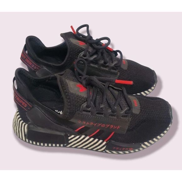 Adidas NMD_R1 V2 SHOES 4 1/2 Black-Red-White Very Good Condition Art FY2107 - Picture 2 of 8